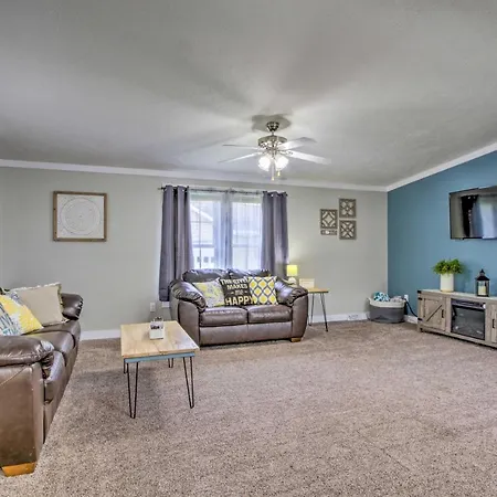 Updated Harpers Ferry Home Only Half Mi To River!